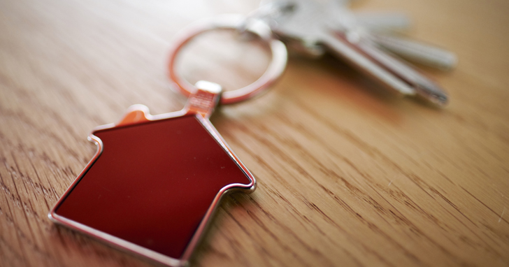 set of keys with house shaped keychain